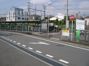 写真：福生駅西口自転車駐車場
