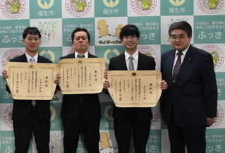 写真：文部科学大臣優秀教職員表彰受賞報告