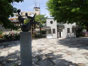 東福生駅東口公園3