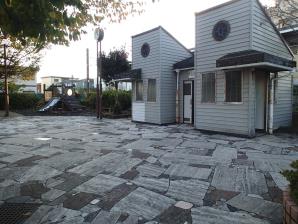 東福生駅東口公園3