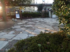 東福生駅東口公園4