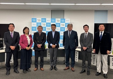 写真：6市市長が語る地域自治体連携シンポジウム