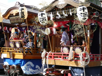 写真：福生秋祭り