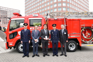 写真：福生消防署新ポンプ車御披露目